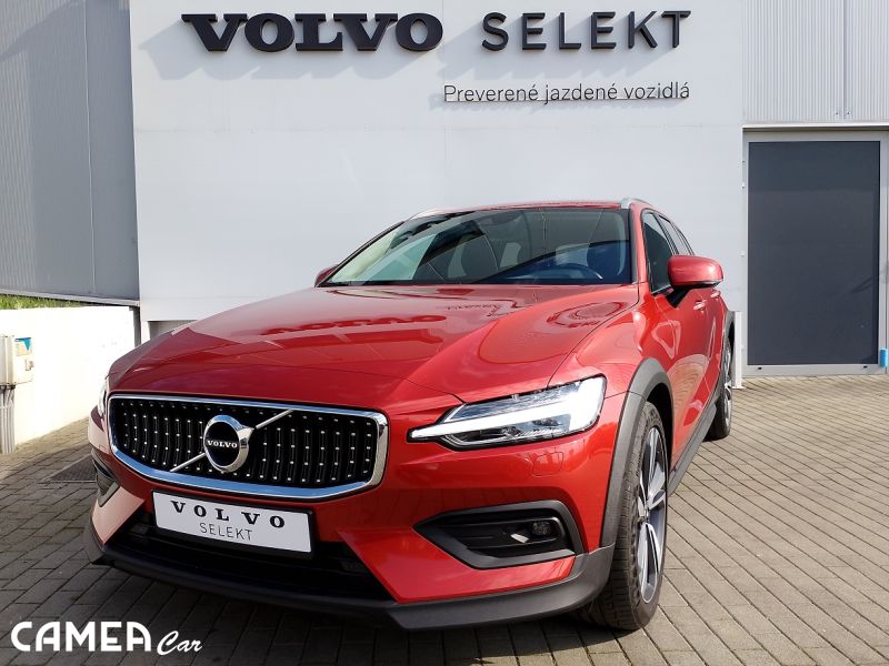 VOLVO SELEKT V60 CC PRO B4 AWD diesel Mild hybrid AT8