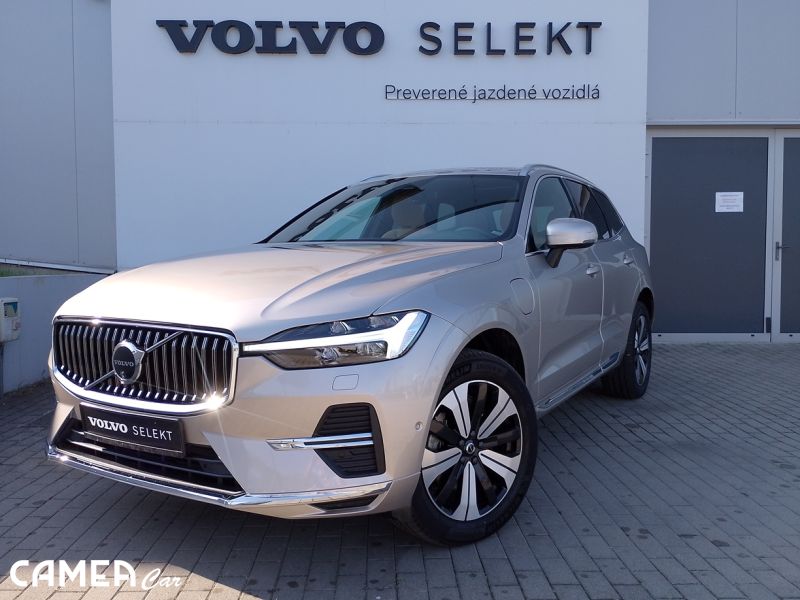 VOLVO XC60 T8 eAWD Plug in Hybrid/benzín PLUS/BRIGHT