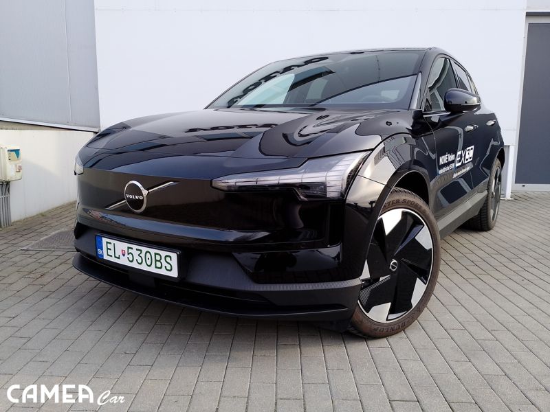 VOLVO EX30 Elektro SINGLE Motor Extended Range RWD 200kW PLUS