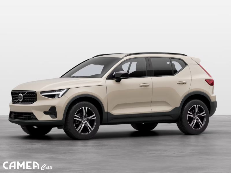 VOLVO XC40 B3 FWD 120kW AT7 PLUS/DARK Mild-Hybrid benzín