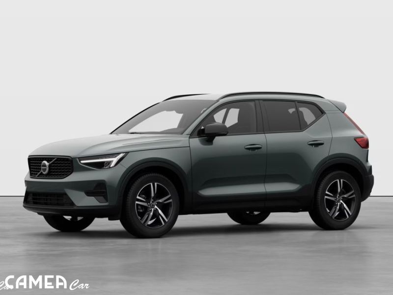 VOLVO XC40 B3 FWD 120kW AT7 PLUS/DARK Mild-Hybrid benzín