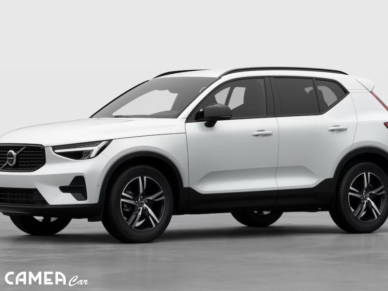 VOLVO XC40 B3 FWD 120kW Mild hybrid/PLUS Dark MY*26
