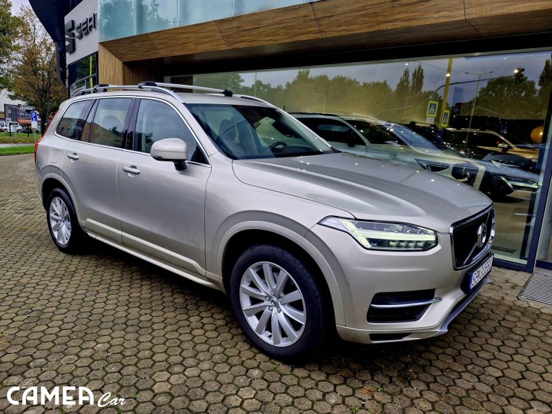 VOLVO XC90 D5 AWD MOMENTUM 173kW/DIESEL