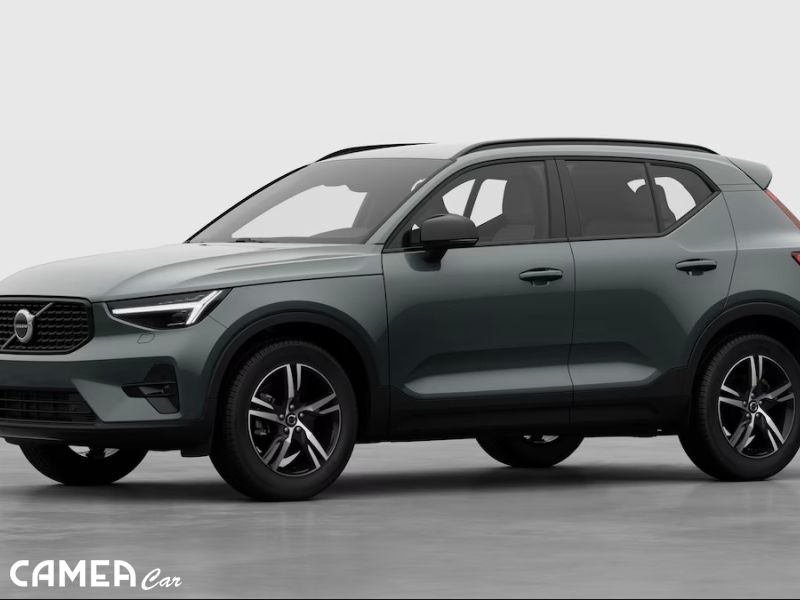VOLVO XC40 B3 FWD 120kW PLUS/DARK AT7 MY*26