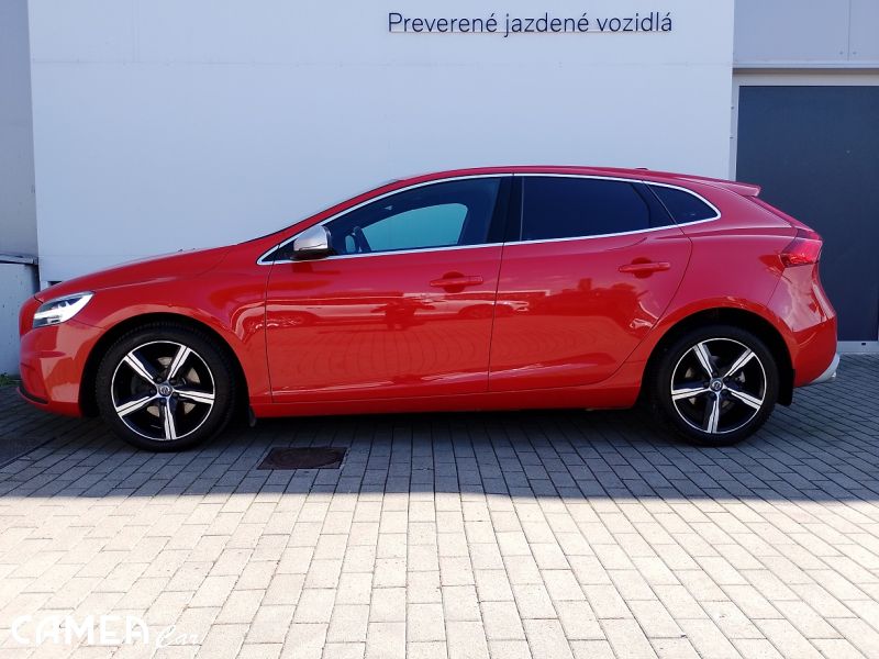 VOLVO V40 T2 90kW MT6 R Design