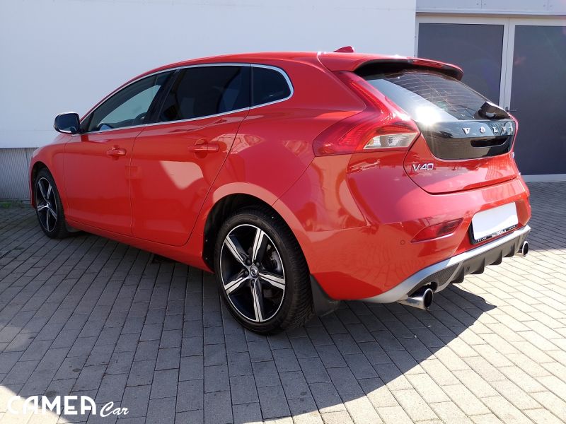 VOLVO V40 T2 90kW MT6 R Design