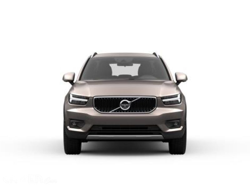VOLVO SELEKT XC40 Momentum Pro B4 FWD mild hybrid benzín