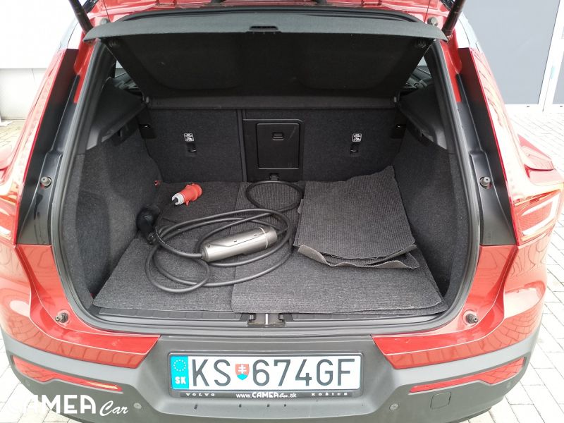 VOLVO XC40 Full Elektro P8 AWD 300kW RechargePRO