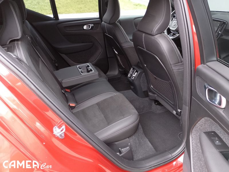 VOLVO XC40 Full Elektro P8 AWD 300kW RechargePRO