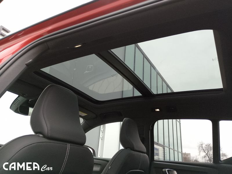 VOLVO XC40 Full Elektro P8 AWD 300kW RechargePRO