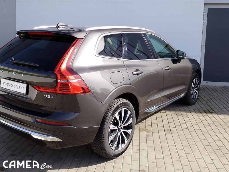 !! CENOVÁ BOMBA !! VOLVO XC60 B5 AWD MILD-HYBRID/benzín PLUS/BRIGHT POLESTAR