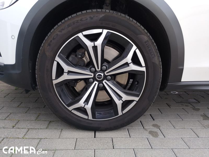 VOLVO V90CC B5 AWD AT8 PRO Mild HYBRID/diesel 173kW