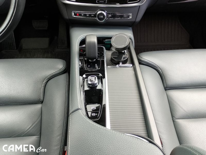 VOLVO V90CC B5 AWD AT8 PRO Mild HYBRID/diesel 173kW