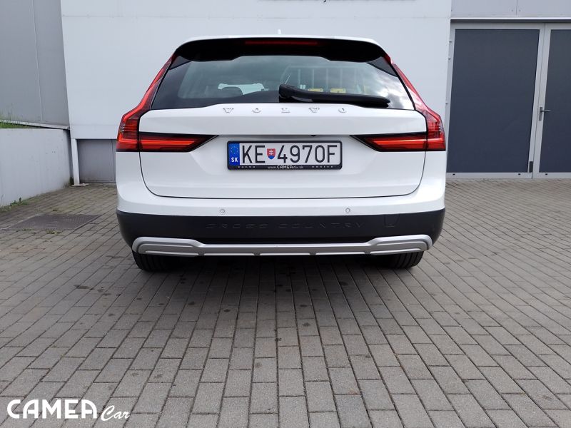 VOLVO V90CC B5 AWD AT8 PRO Mild HYBRID/diesel 173kW