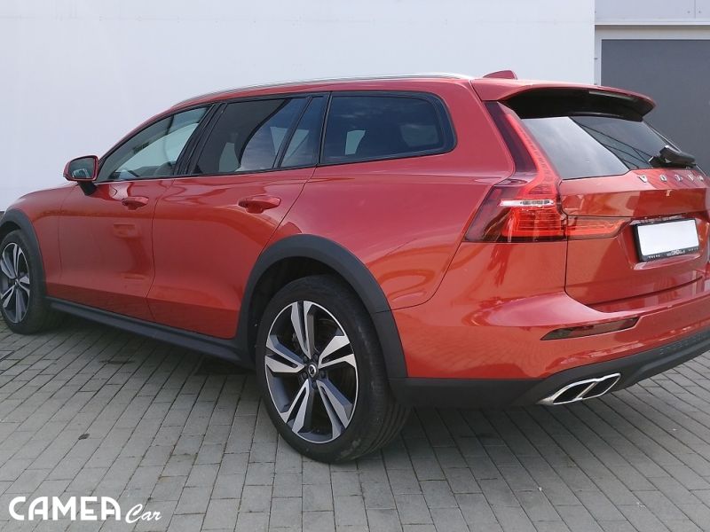 VOLVO V60 CC B4 AWD PRO Mild hybrid / diesel