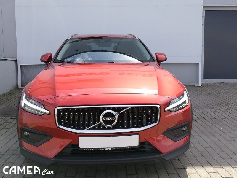 VOLVO V60 CC B4 AWD PRO Mild hybrid / diesel