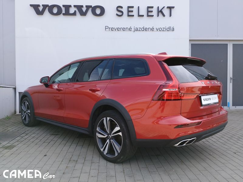 VOLVO SELEKT V60 CC PRO B4 AWD diesel Mild hybrid AT8