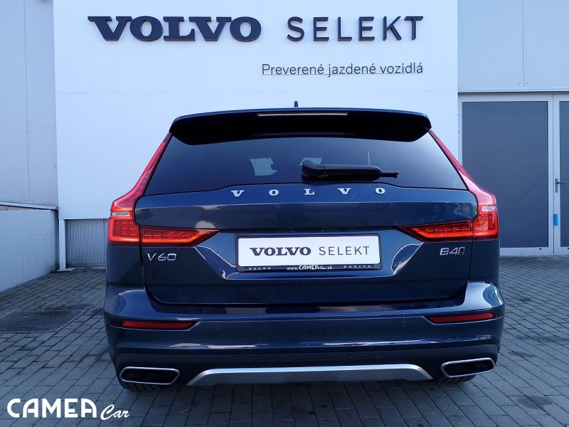 VOLVO SELEKT V60 CC PRO B4 AWD diesel Mild Hybrid AT8 rezerve