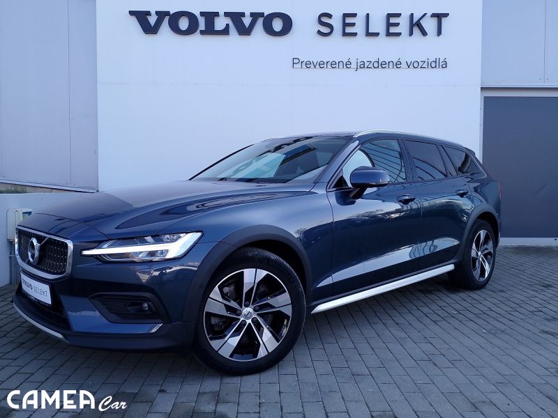 VOLVO SELEKT V60 CC PRO B4 AWD diesel Mild Hybrid AT8 rezerve