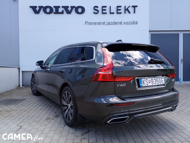 VOLVO SELEKT V60 Inscription D4 nafta FWD AT8