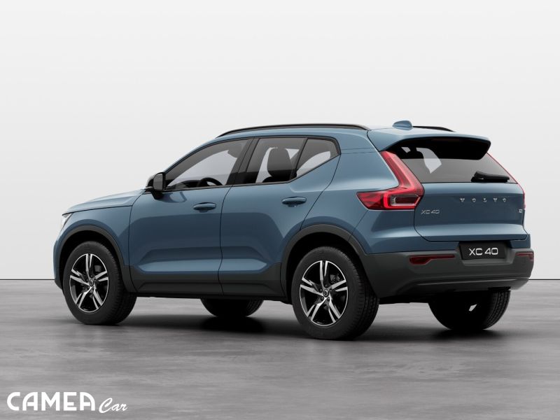 VOLVO XC40 B3 FWD 120kW AT7 PLUS DARK Mild-Hybrid benzín