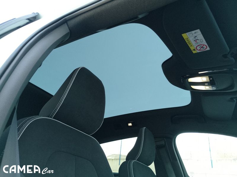 !! AKCIA !! VOLVO EC40 Single Extended Range RWD 185kW Electric PLUS