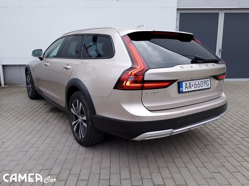 VOLVO V90 Cross Country Advanced B4 AWD nafta/Mild hybrid sprostredkovanie