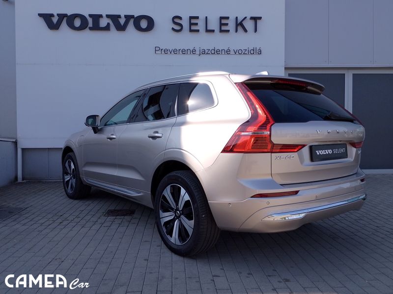 VOLVO XC60 T8 eAWD Plug in Hybrid/benzín PLUS/BRIGHT