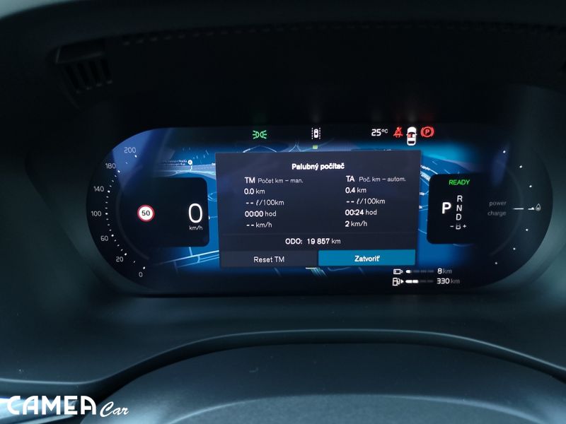 VOLVO XC60 T8 eAWD Plug in Hybrid/benzín PLUS/BRIGHT