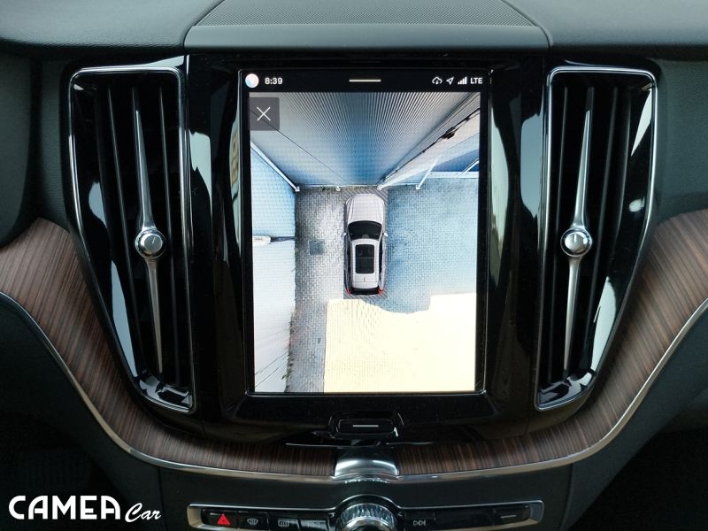 VOLVO XC60 T8 eAWD Plug in Hybrid/benzín PLUS/BRIGHT