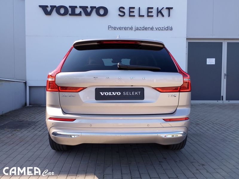 VOLVO XC60 T8 eAWD Plug in Hybrid/benzín PLUS/BRIGHT