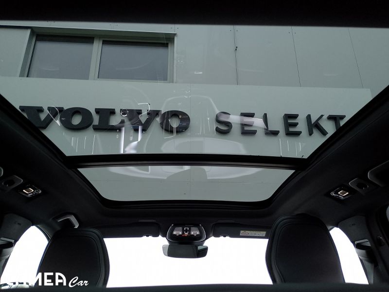 VOLVO SELEKT XC60 T8 eAWD Recharge R Design rezerve