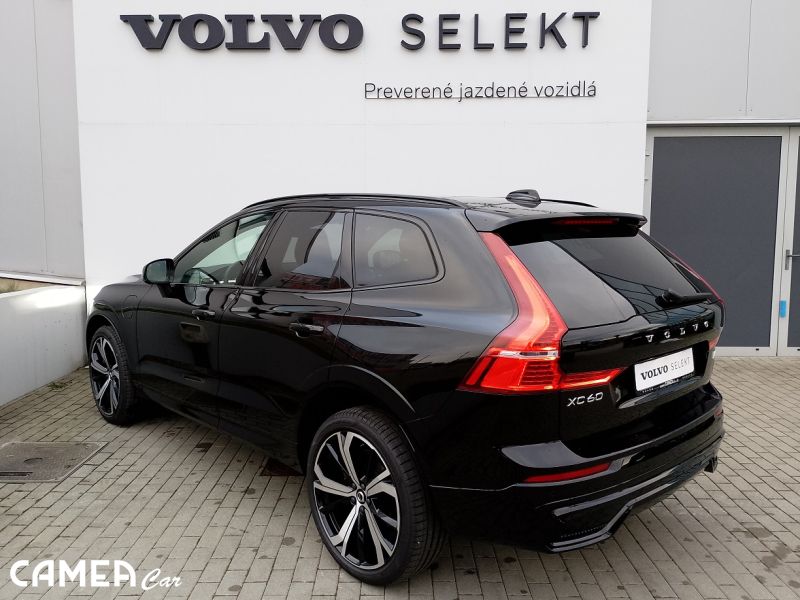 VOLVO SELEKT XC60 T8 eAWD Recharge R Design rezerve