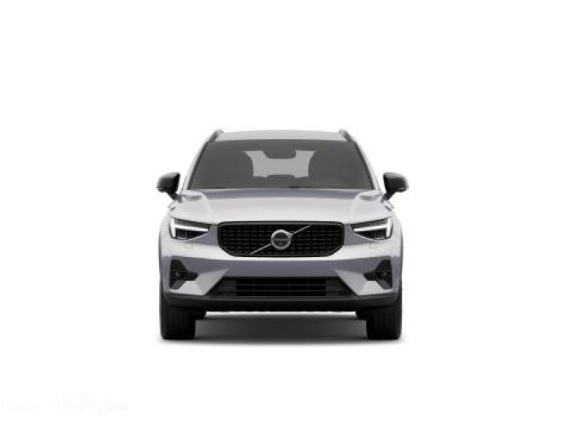 VOLVO SELEKT XC40 B3 FWD 120kW AT7 PLUS DARK Mild-Hybrid benzín