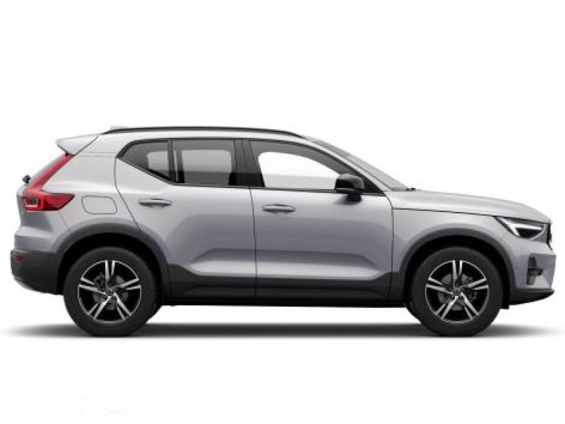 VOLVO SELEKT XC40 B3 FWD 120kW AT7 PLUS DARK Mild-Hybrid benzín