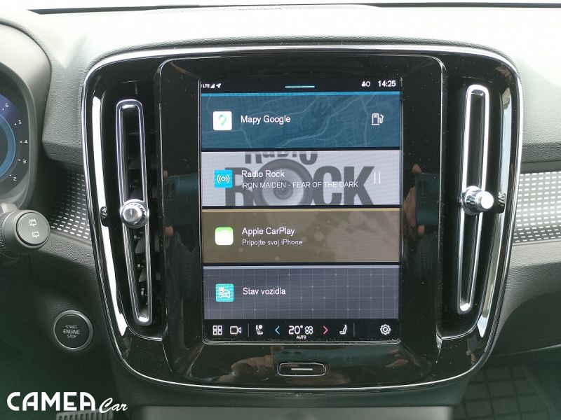 VOLVO SELEKT XC40 B3 FWD 120kW AT7 PLUS DARK PIXEL LED + ťažné zariadenie, nástupné prahy