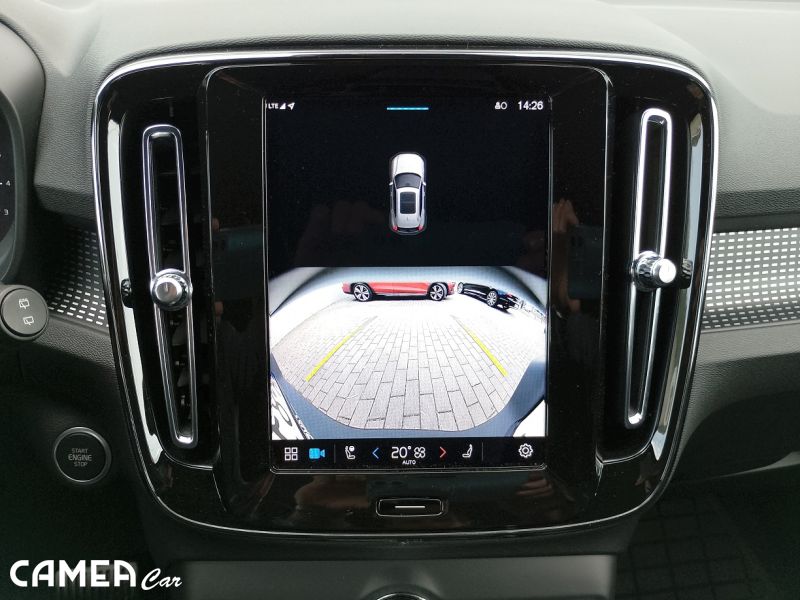 VOLVO SELEKT XC40 B3 FWD 120kW AT7 PLUS DARK PIXEL LED + ťažné zariadenie, nástupné prahy