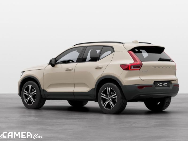 VOLVO XC40 B3 FWD 120kW AT7 PLUS/DARK + ťažné zariadenie