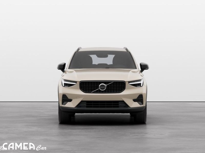 VOLVO XC40 B3 FWD 120kW AT7 PLUS/DARK + ťažné zariadenie