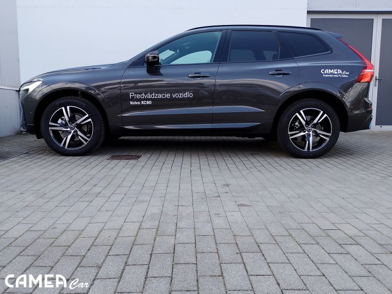 VOLVO XC60 B5 AWD MILD-HYBRID/benzín PLUS/DARK POLESTAR