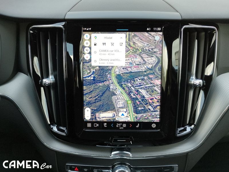 VOLVO XC60 B5 AWD MILD-HYBRID/benzín PLUS/DARK POLESTAR