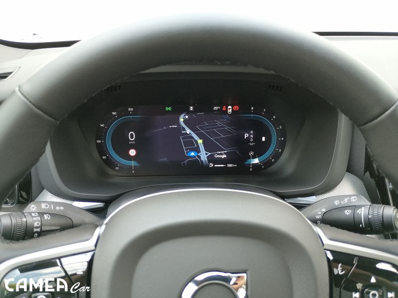VOLVO XC60 B5 AWD MILD-HYBRID/benzín PLUS/DARK POLESTAR