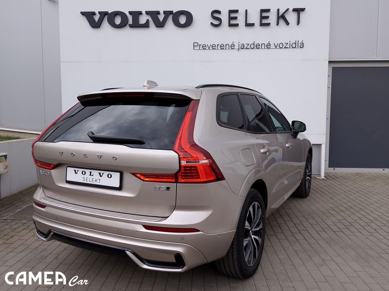VOLVO SELEKT XC60 B5 AWD MILD-HYBRID PLUS/DARK ťažné zariadenie + POLESTAR