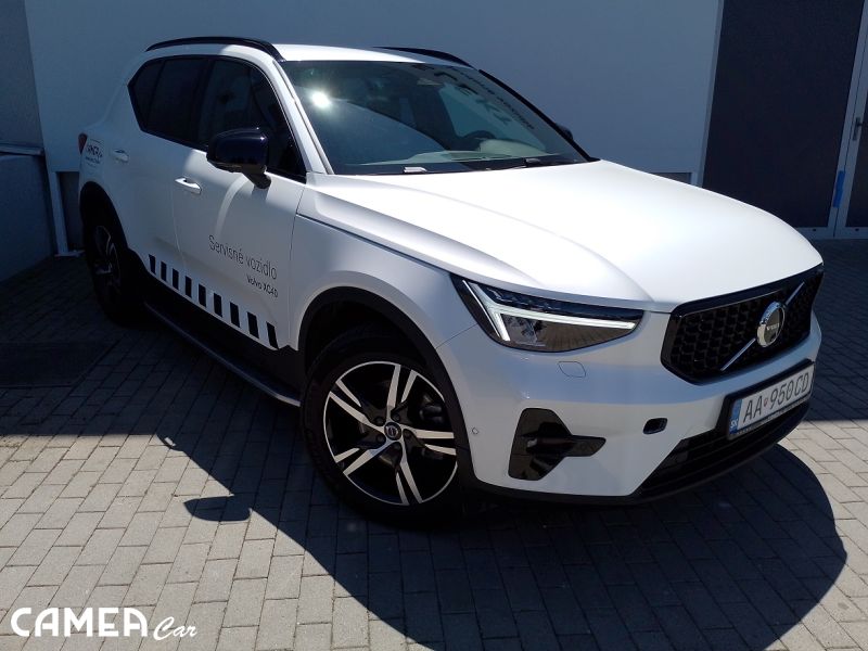 VOLVO SELEKT  XC40 B4 FWD 145kW AT7 PLUS DARK Mild-Hybrid/benzín