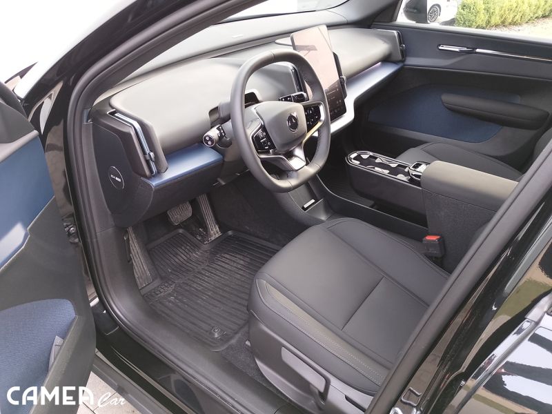 VOLVO EX30 Elektro SINGLE Motor Extended Range RWD 200kW PLUS