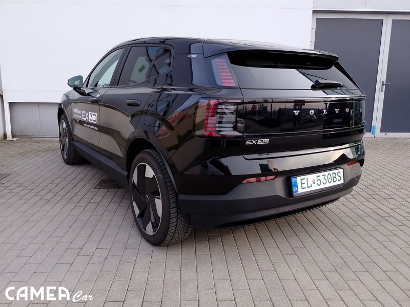 VOLVO EX30 Elektro SINGLE Motor Extended Range RWD 200kW PLUS