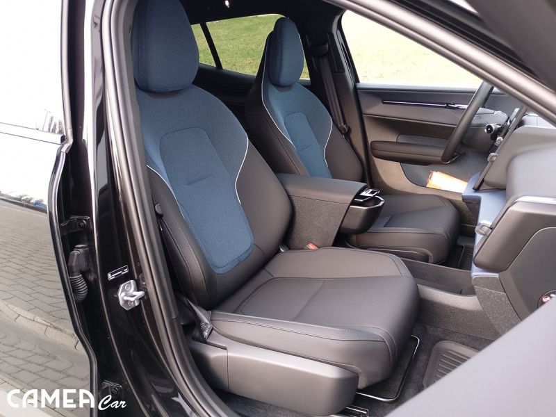 VOLVO EX30 Elektro SINGLE Motor Extended Range RWD 200kW PLUS