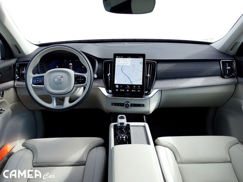 NEW VOLVO XC90 T8 Plug IN Hybrid PLUS/BRIGHT 7m POLESTAR