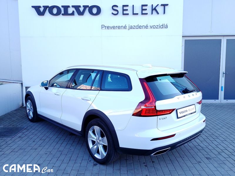 VOLVO SELEKT V60 CC PRO B4 AWD diesel Mild Hybrid AT8