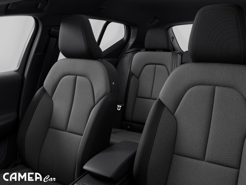 VOLV O XC40 B3 FWD PLUS/DARK 120kW